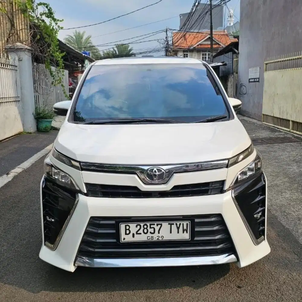 TDP TERMURAH 5 JT TOYOTA VOXY 2.0 AT 2019 ISTIMEWA BERGARANSI 1 TH