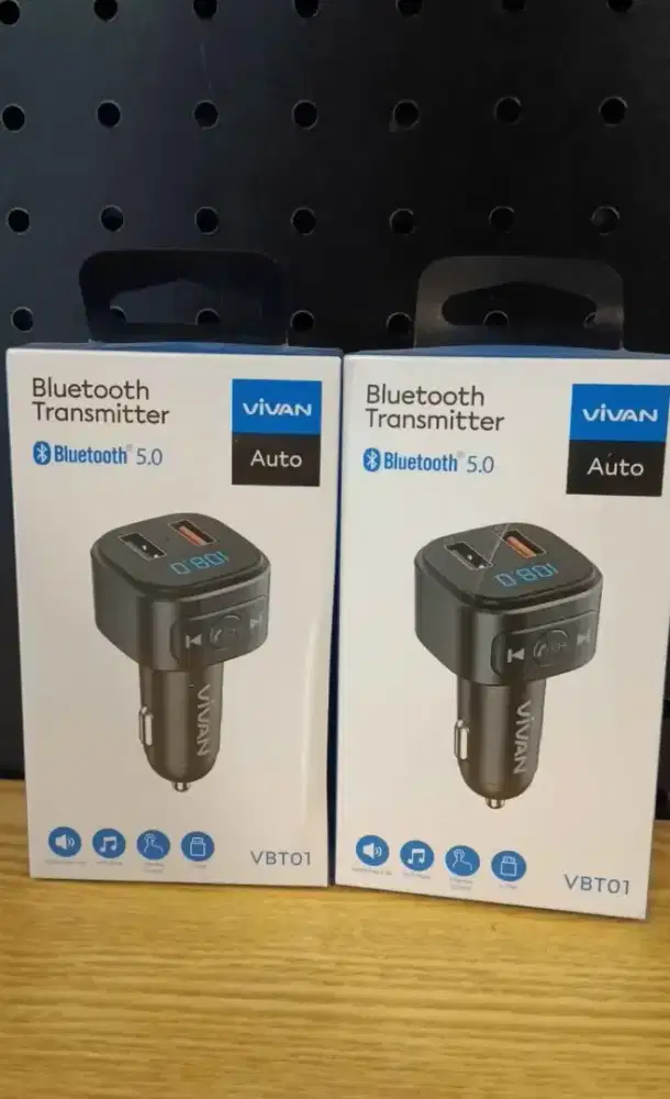 BLUETOOTH TRANSMITTER CAR CHARGER