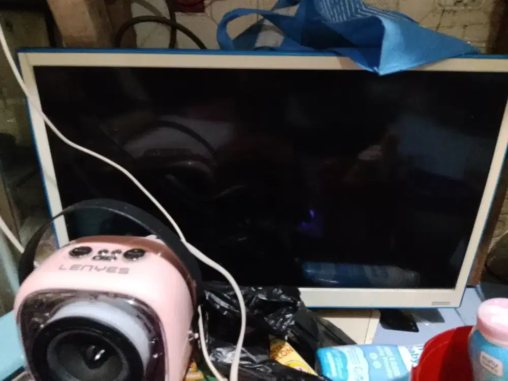 tv lcd TCL 24 inc