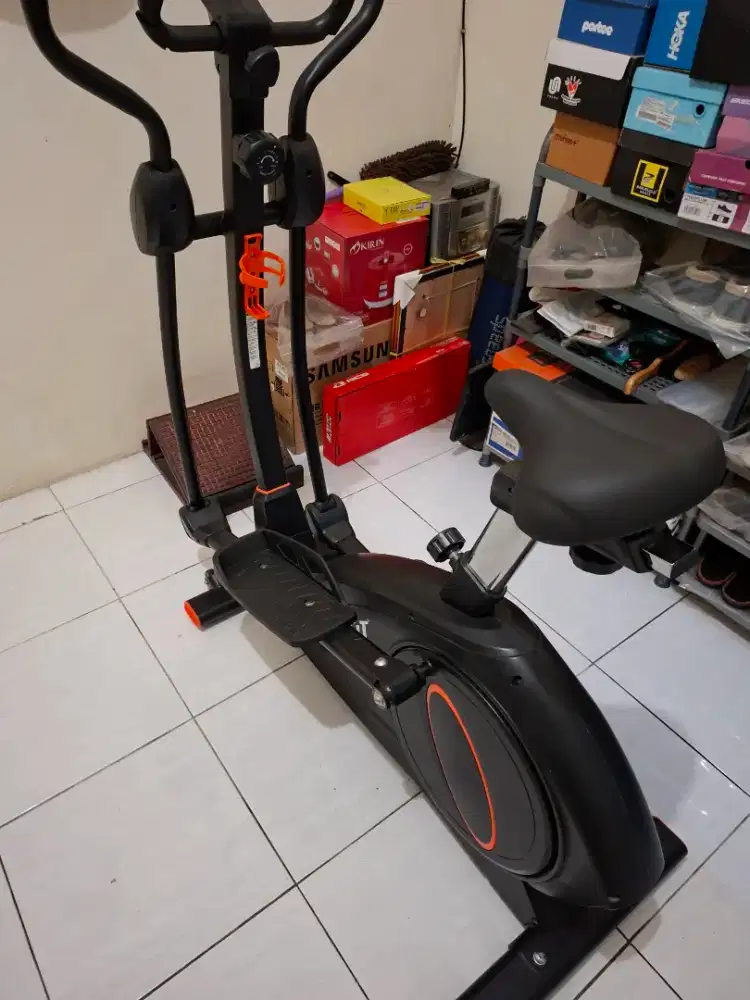 X2FIT Crosstrainer CX-9+ Sepeda Statis Elliptical Bike