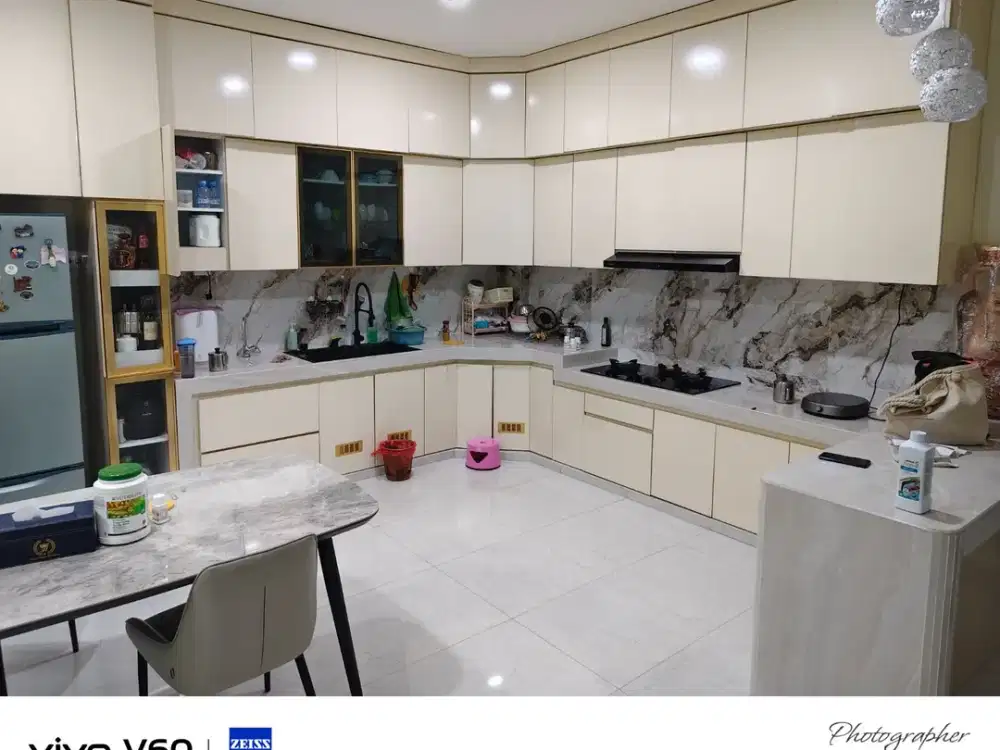 Di Jual Rumah Bangunan Mandiri Hoek Siap Huni, Daan Mogot, Jakarta Barat