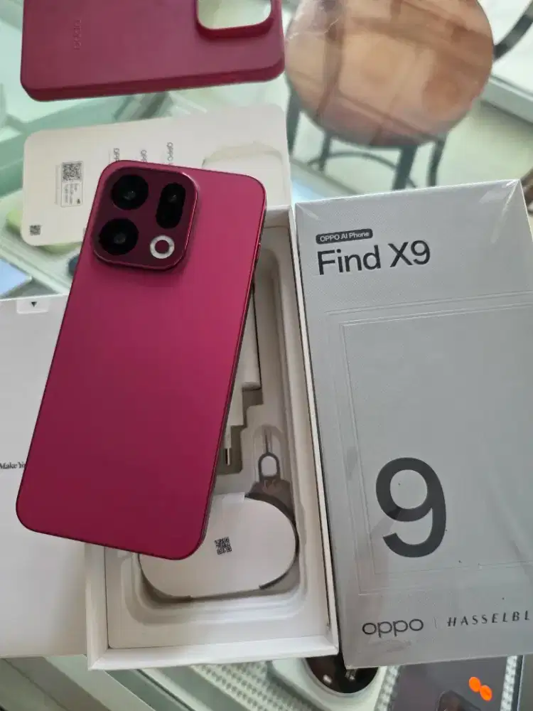 Oppo Find X9 (12/256) Garansi Januari 2027