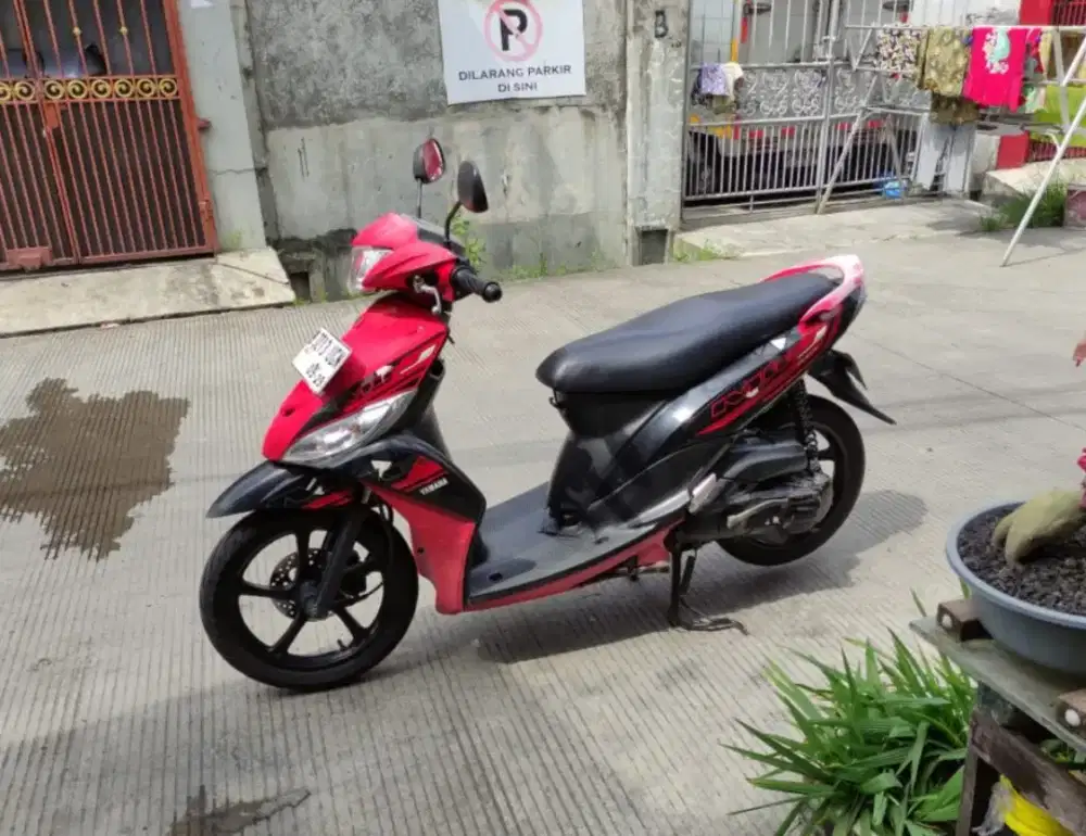 MIO J 2014 merah