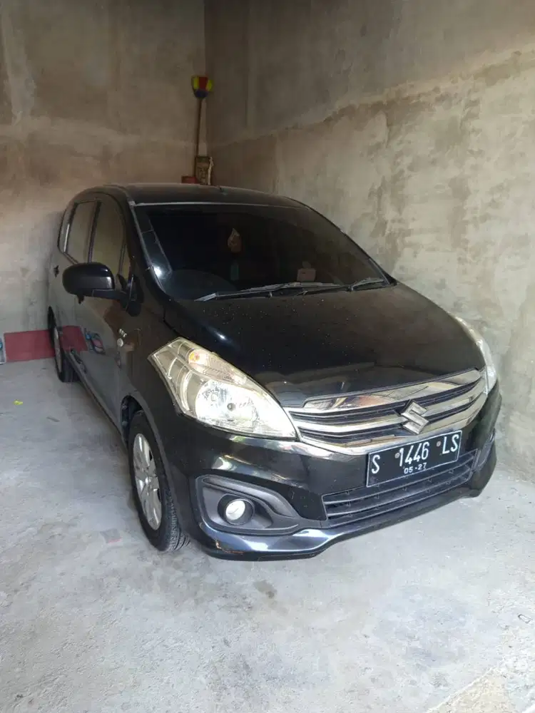 Mobil keluarga besar boz
