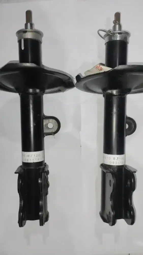 ABSORBER ASSY  SHOCK DEPAN AVANZA GEN 1