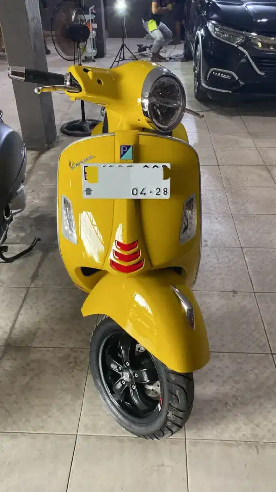 Vespa GTS mulus like new