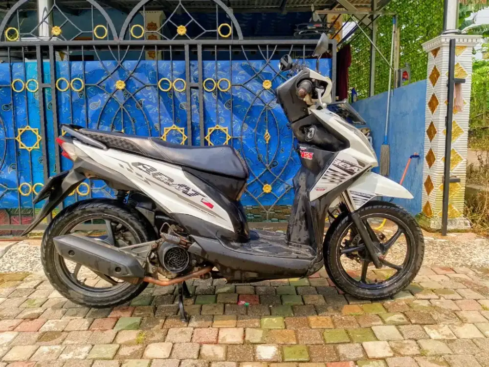 Jual beat 2014. SS lengkap pajak hidup 8jt nego