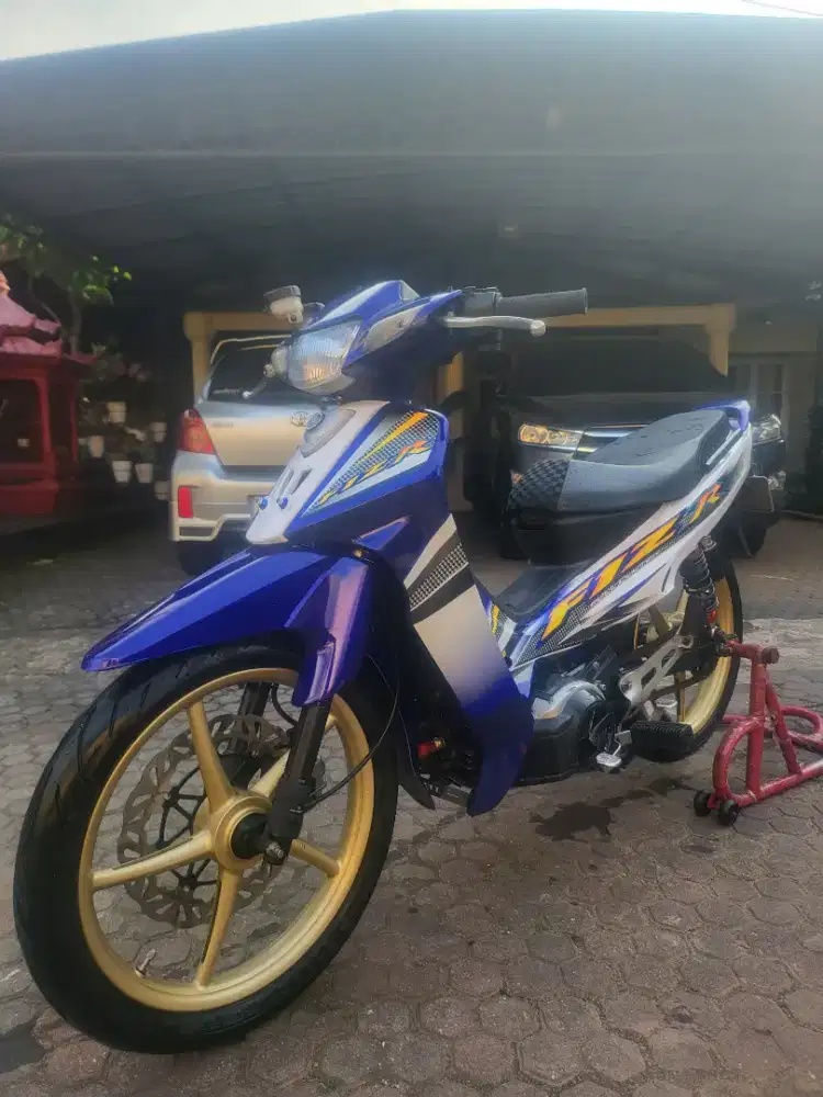 Yamaha F1ZR FIZR Full Clutch 2003 Biru Putih Good Condition
