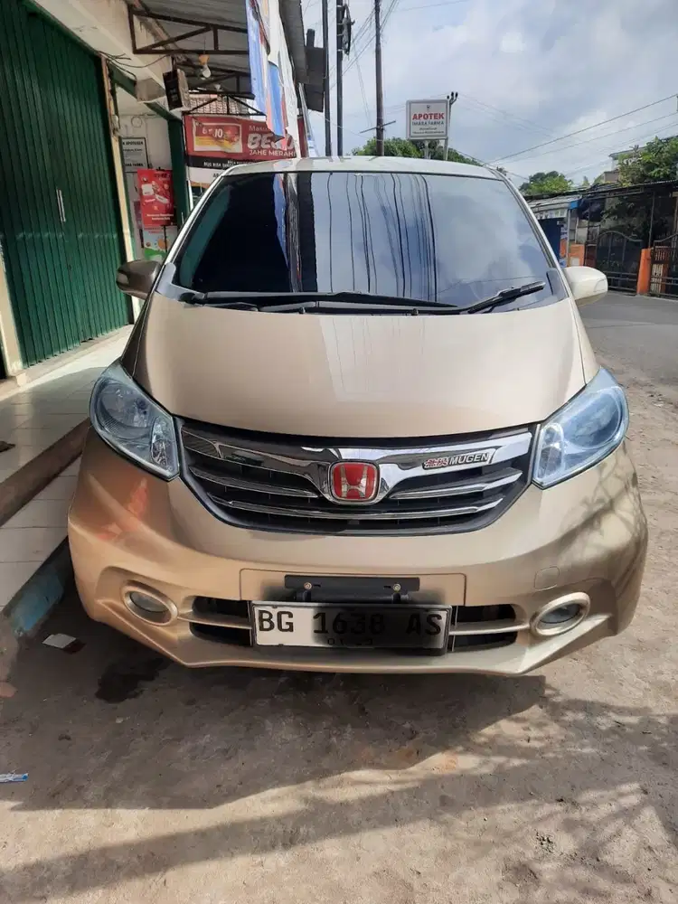 Honda freed type tertinggi