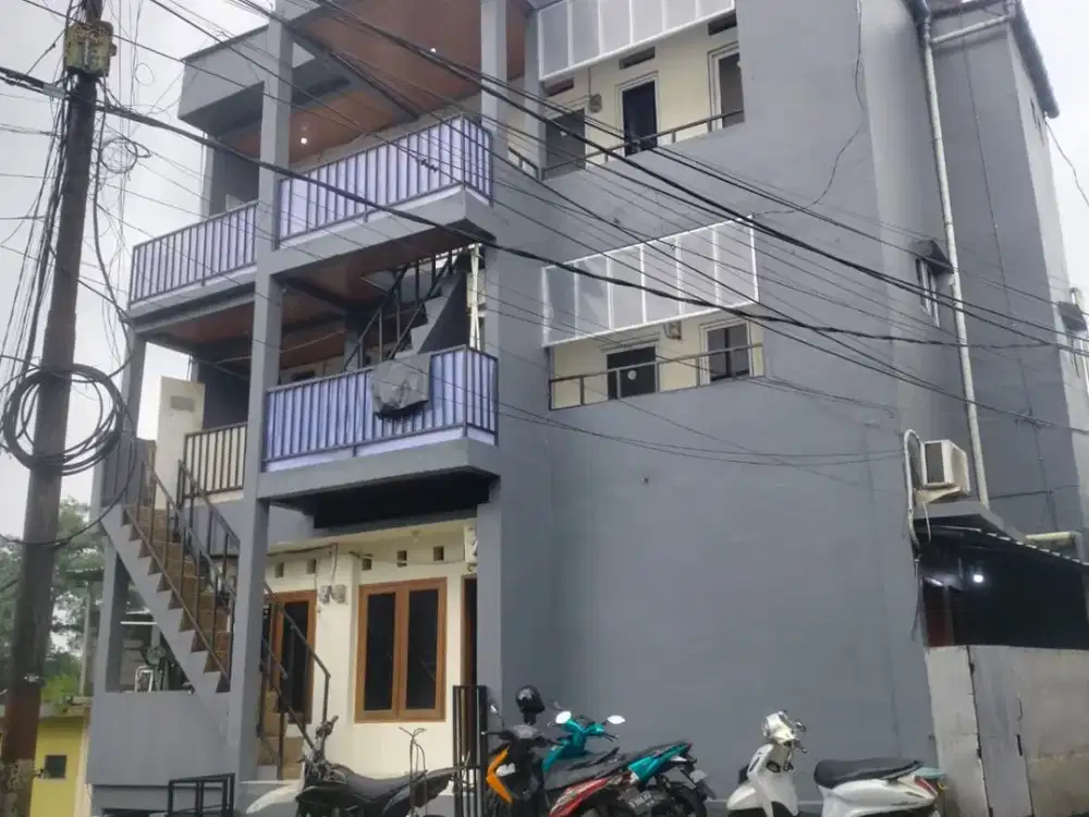 Kost Sangat Strategis 3 Lantai Kelapa Dua dekat Kampus Gunadharma
