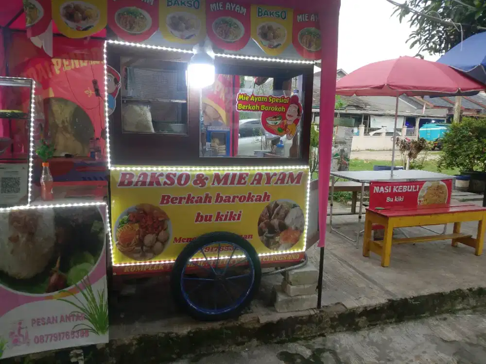 Grobak bakso mie ayam