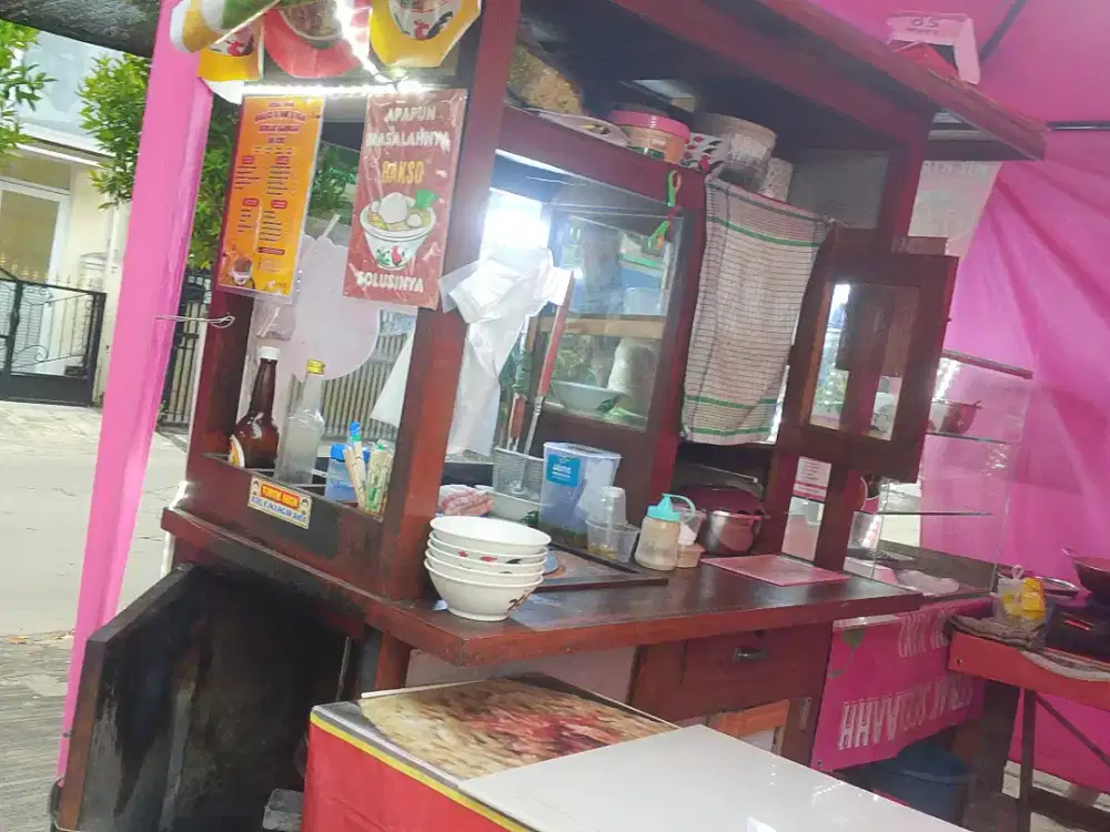 Grobak bakso mie ayam
