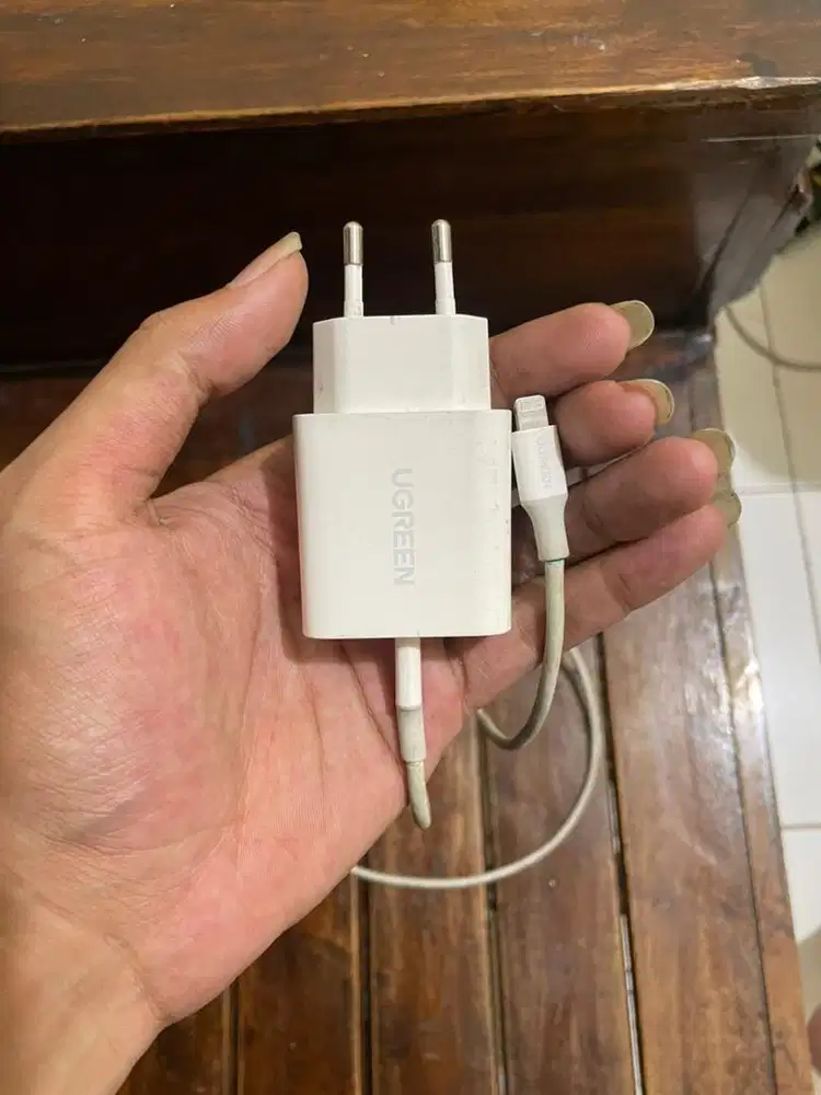 cas iphone ugreen MFI fast charger (casan apple)