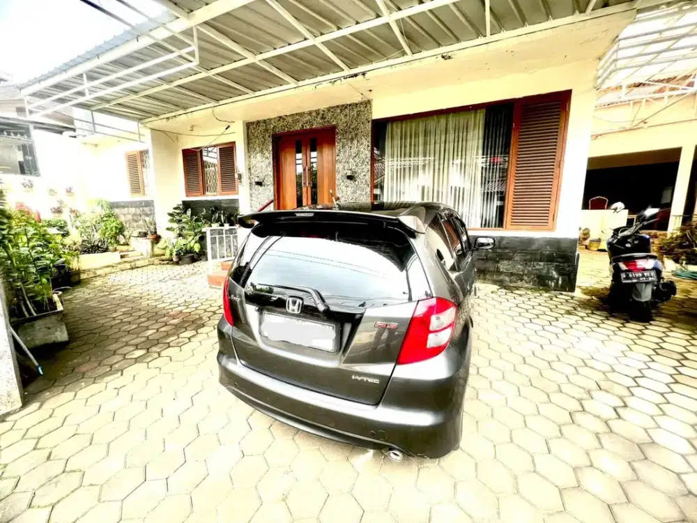 Rumah Terawat Komplek Cipta Graha Gunung Batu Pasirkaliki Cimahi
