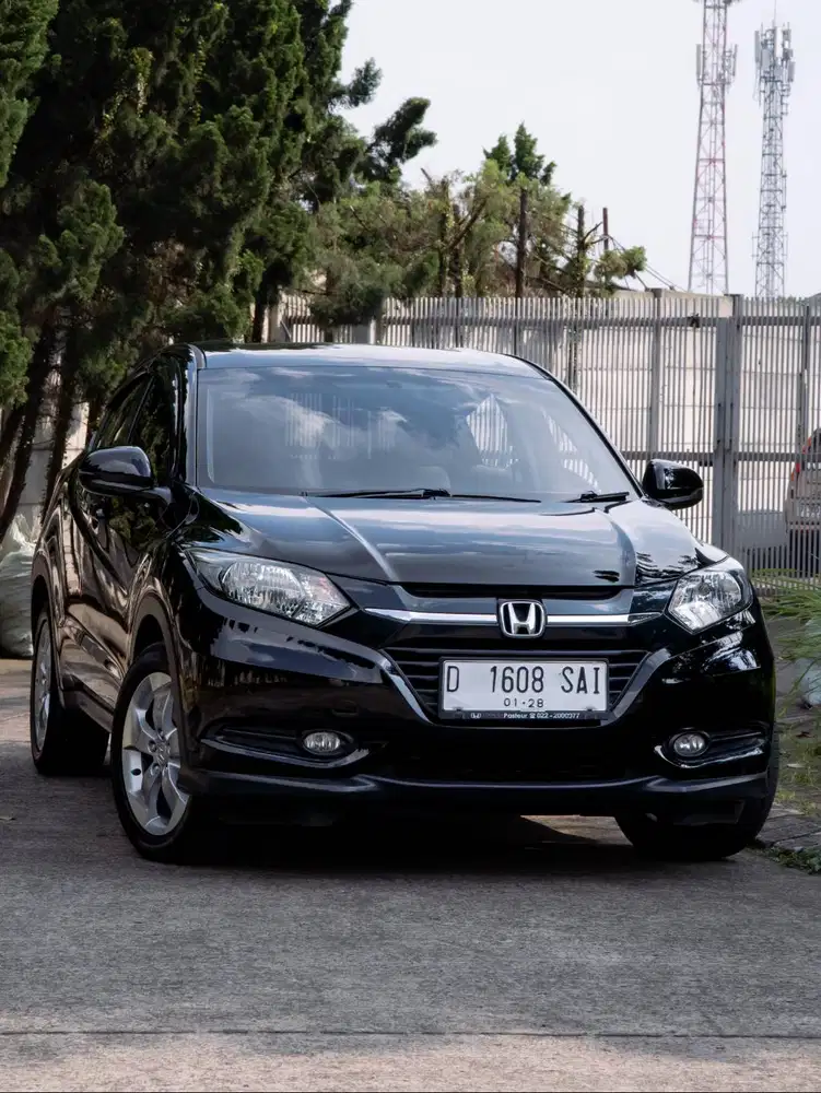 Honda HRV s matic 2017 hitam low km