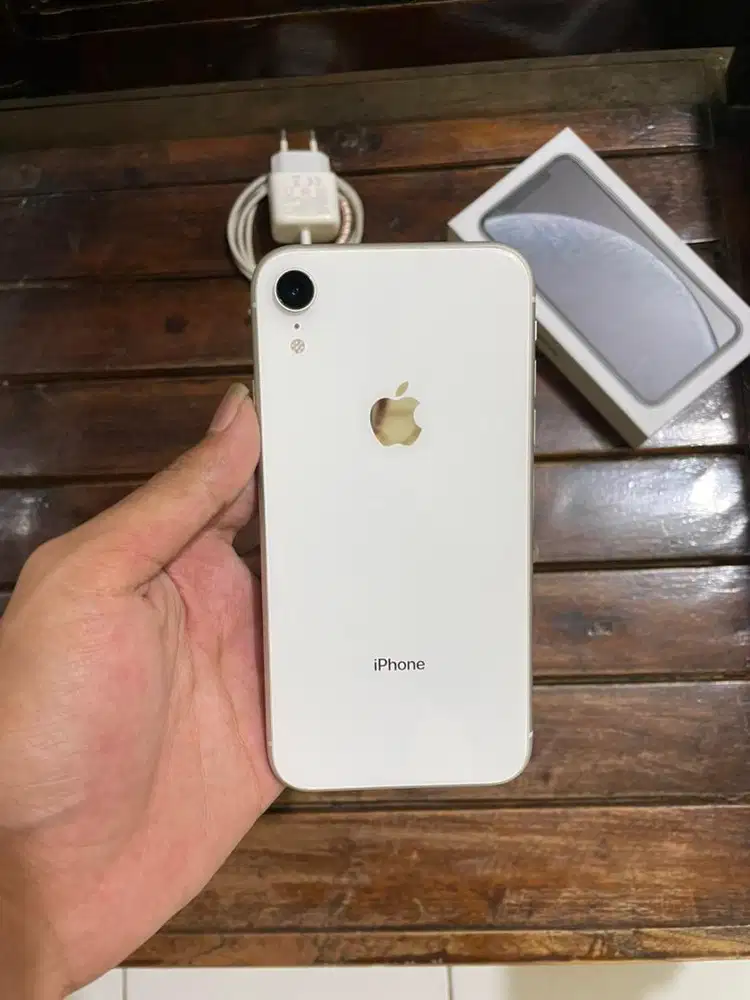 iphone xr 64gb iBox