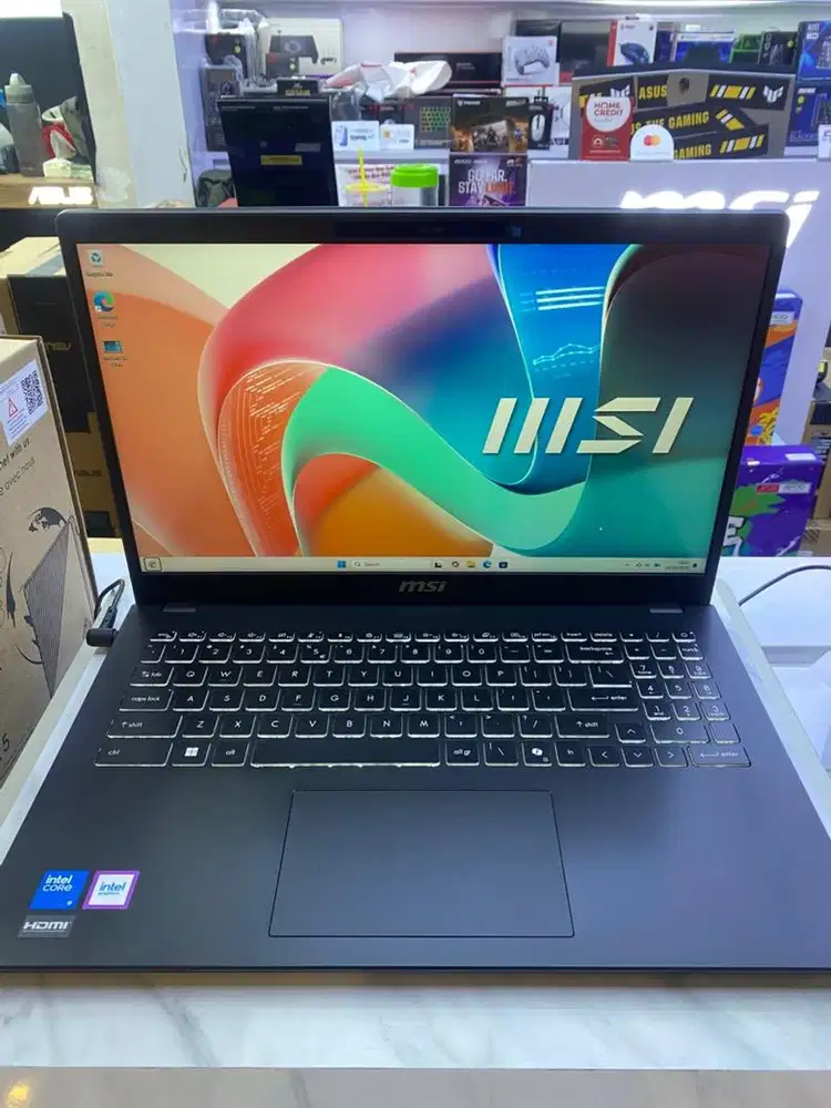 Laptop MSI MODERN 15, CORE 9 16GB DDR4