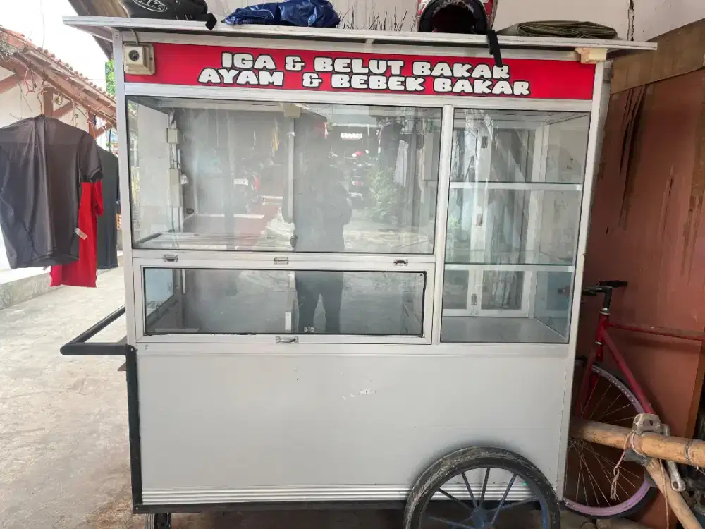 Gerobak jualan serbaguna
