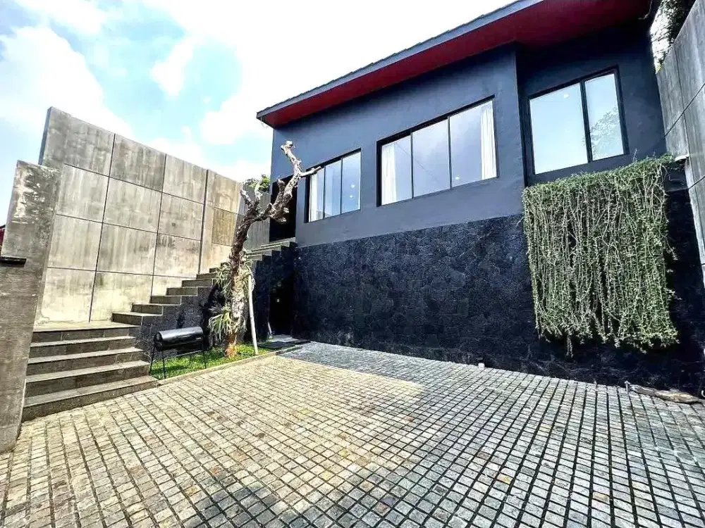 Rumah Villa Bagus Ada Kolam Renang Setiabudi Gegerkalong Bandung