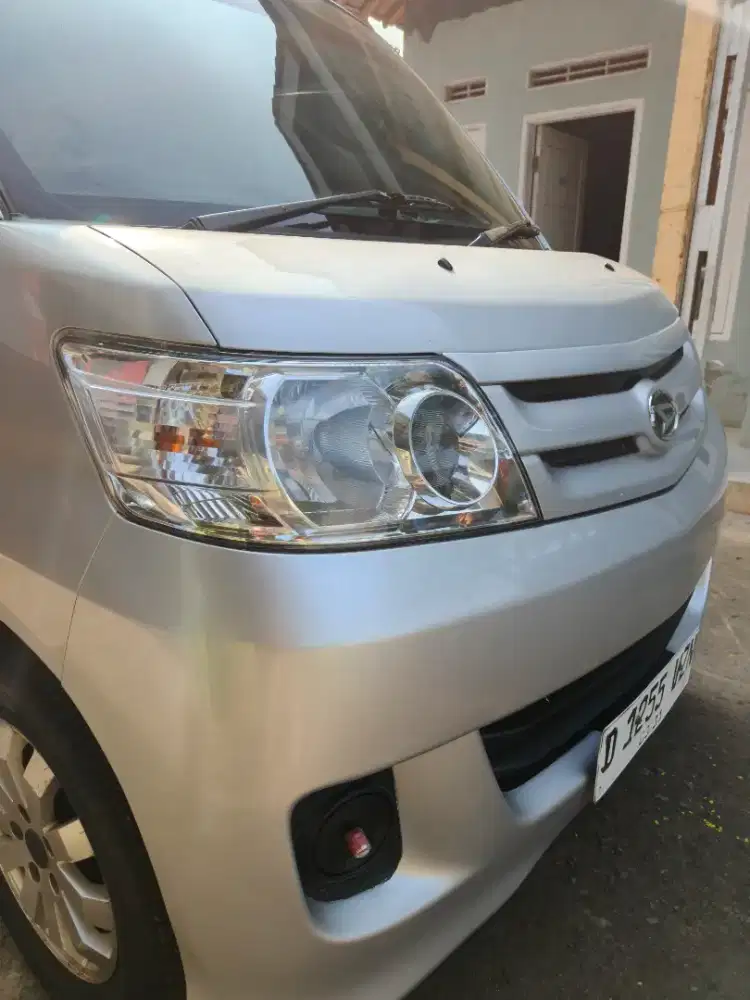 Daihatsu Luxio mulus 1.5 cc Power steering, hatchback,mesin bagus