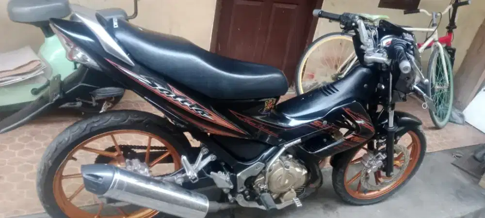 Jual Suzuki satria f 150cc tahun 2012