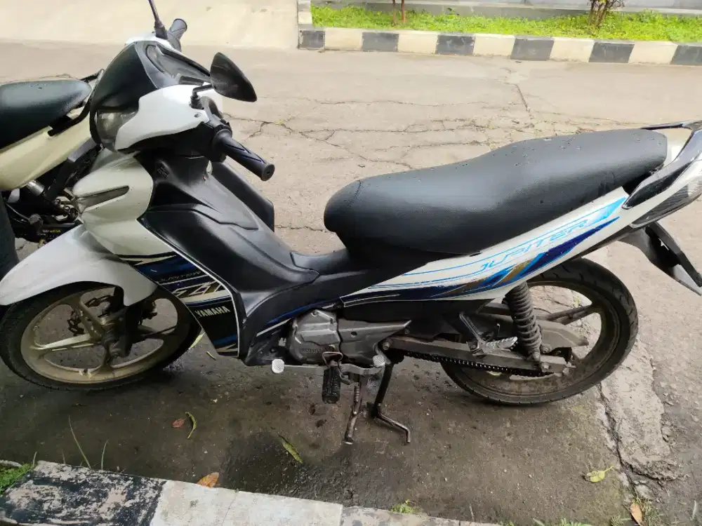 Jupiter z1 putih