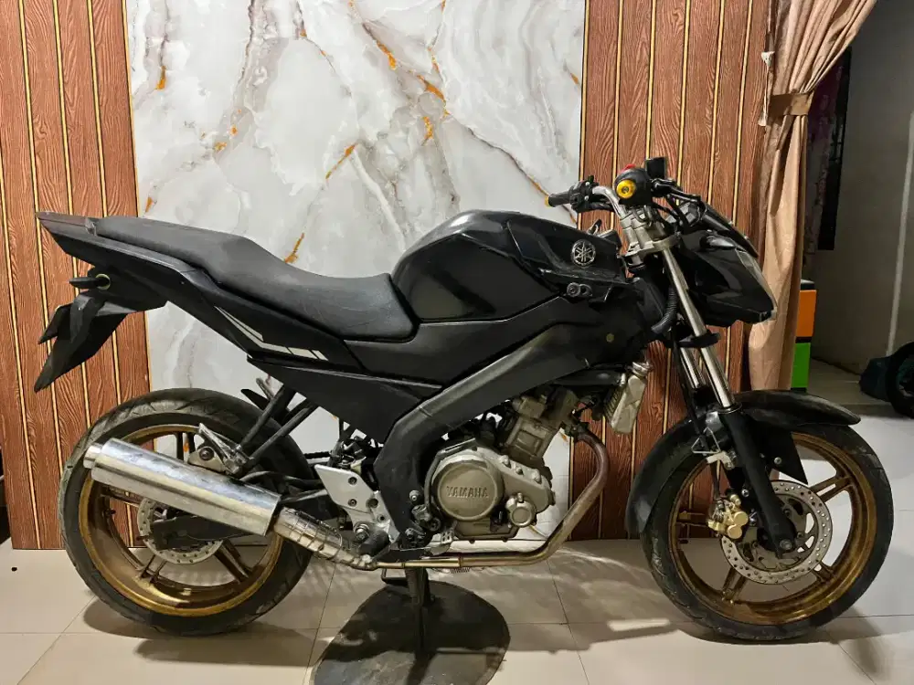 Jual Yamaha Vixion Thun 2015 surat lengkap