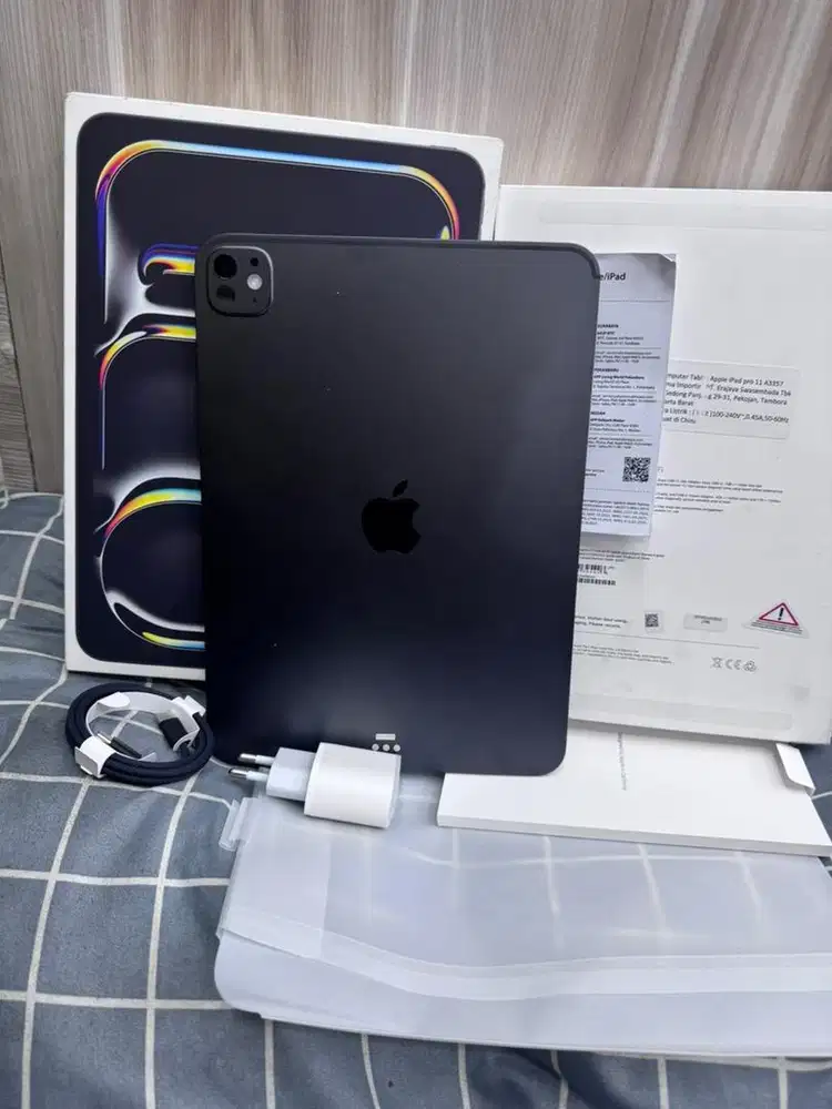 IPAD PRO M5 11 256GB WI-Fi original Resmi ibox garansi on feb2027