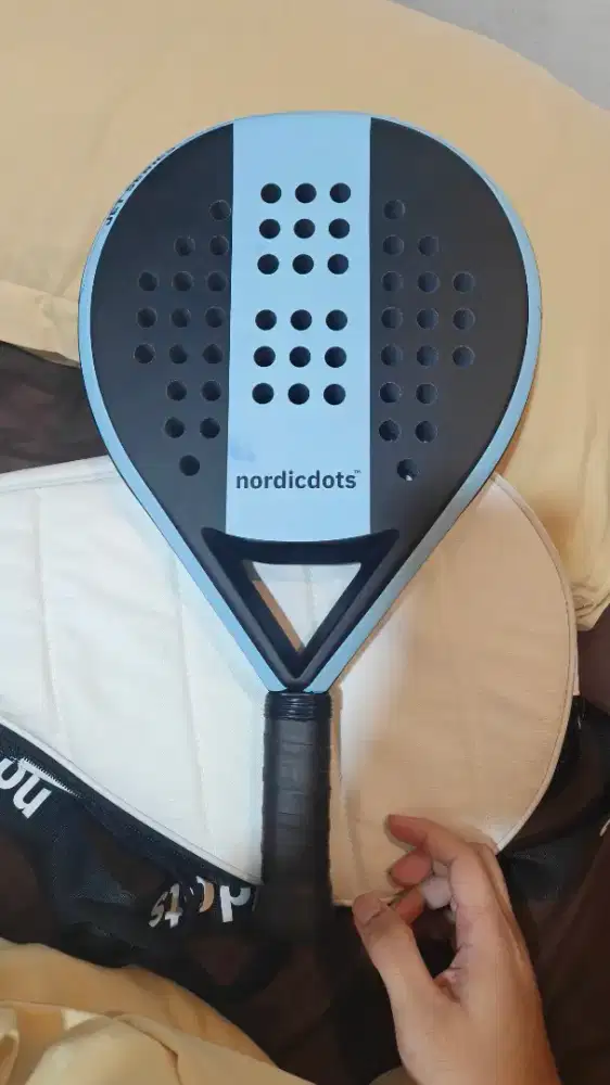 Padel Racket Nordicdots - Like New! (Pemakaian 3x)