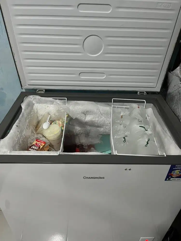 Freezer Murah 200L Changhong (second pemakaian rumahan)