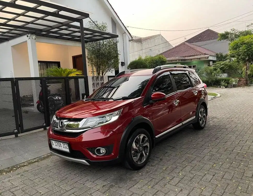 honda Brv 2016 E AT Matic model 2017 non prestige