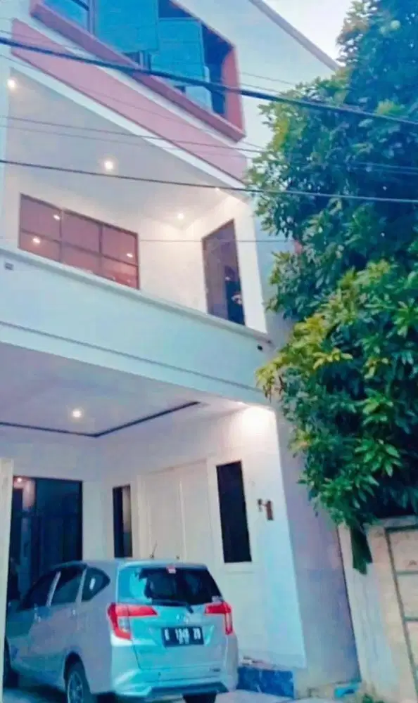 Jual Cepat rumah dasana indah bangunan mewah 3 lantai