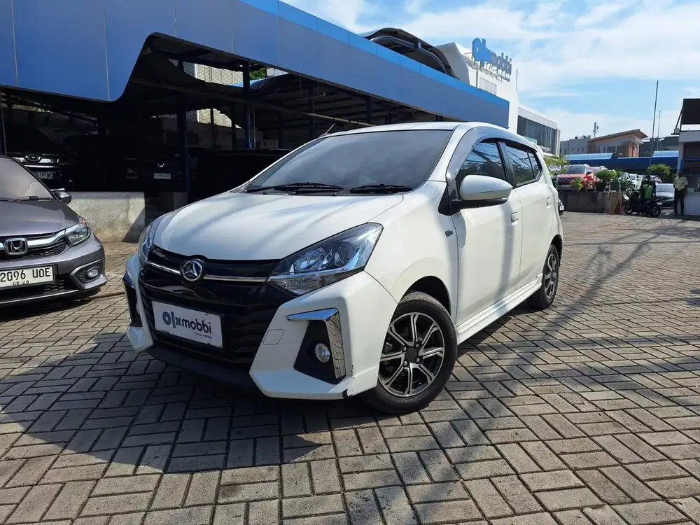TDP 1 JUTA Daihatsu Ayla 1.2 R Bensin-AT 2021 Putih CAJND
