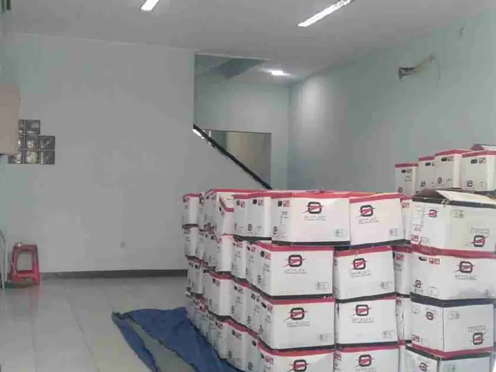 Ruko Bagus strategis siap usaha di taman Kopo indah 3