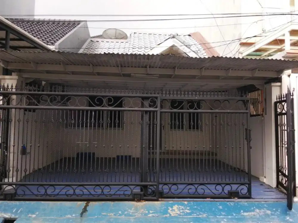 DIJUAL RUMAH SIAP HUNI LOKASI BAGUS HARGA TERMURAH DI CITRA GARDEN 2