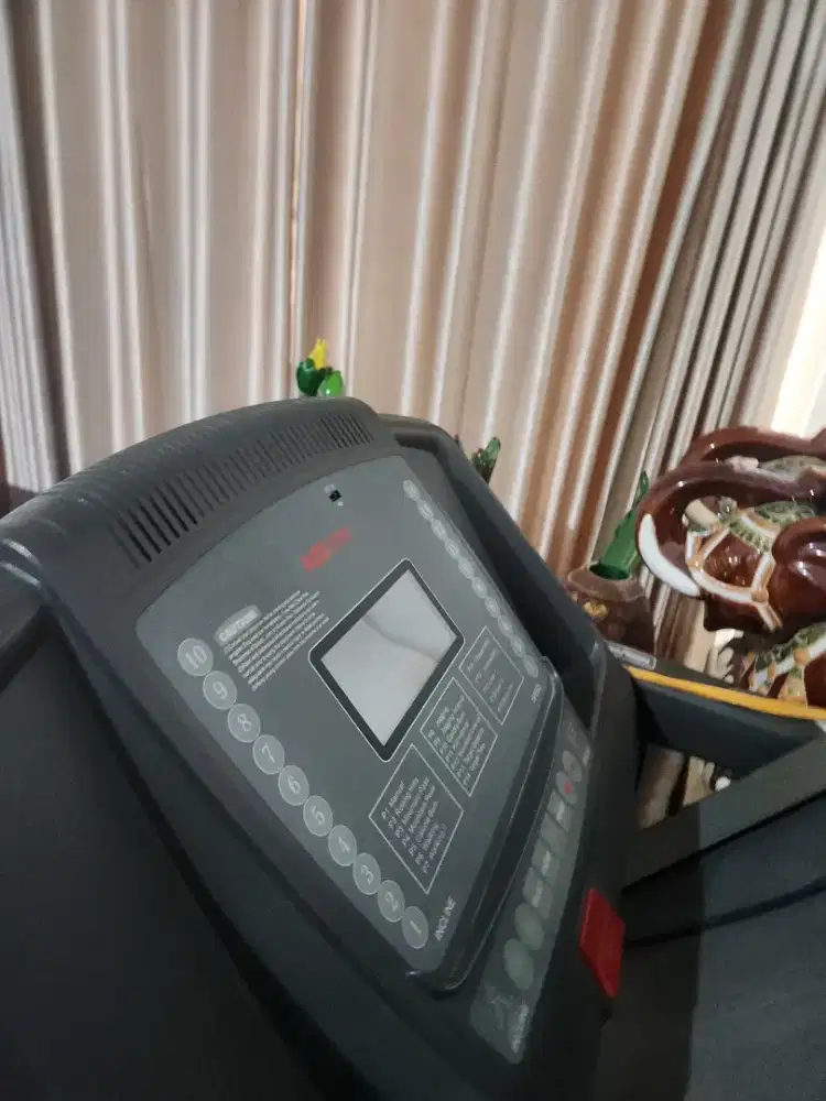 Treadmill aibi gym