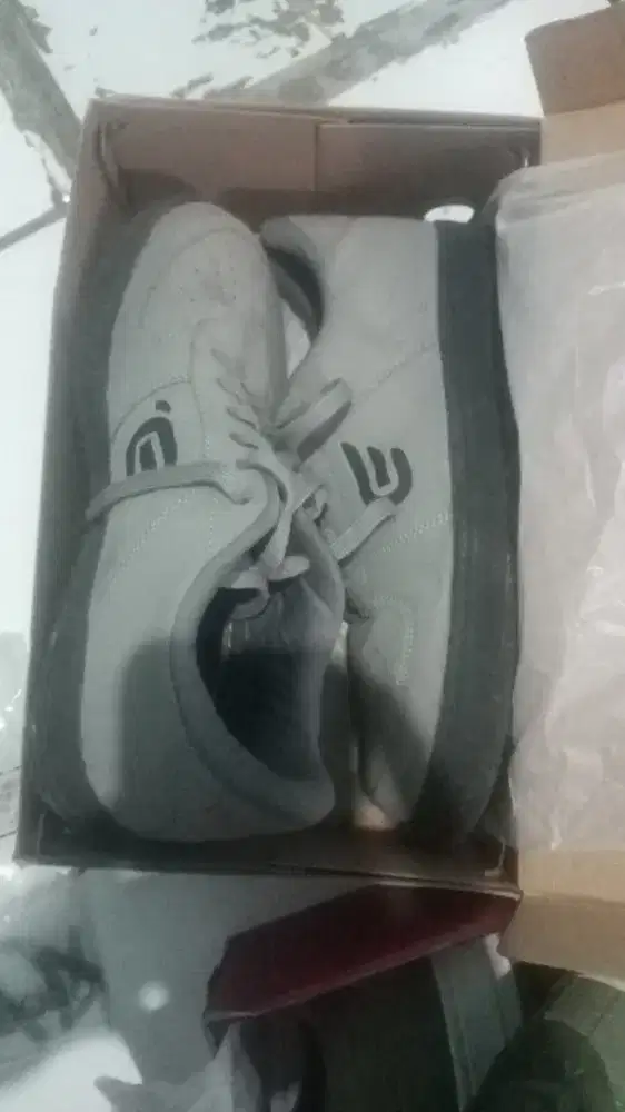 Sepatu dorks lokal brand uk 41