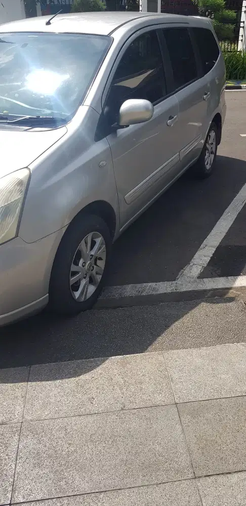 Nissan Grand livina 2012 Bensin