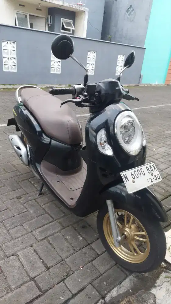 Scoopy prestige keyless