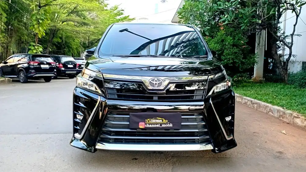 TOYOTA VOXY 2020 ANTIK ISTIMEWA DIJAMIN PASTI JARANG ADA