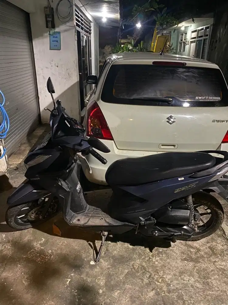 Dijual cepat honda beat deluxe navy 2021