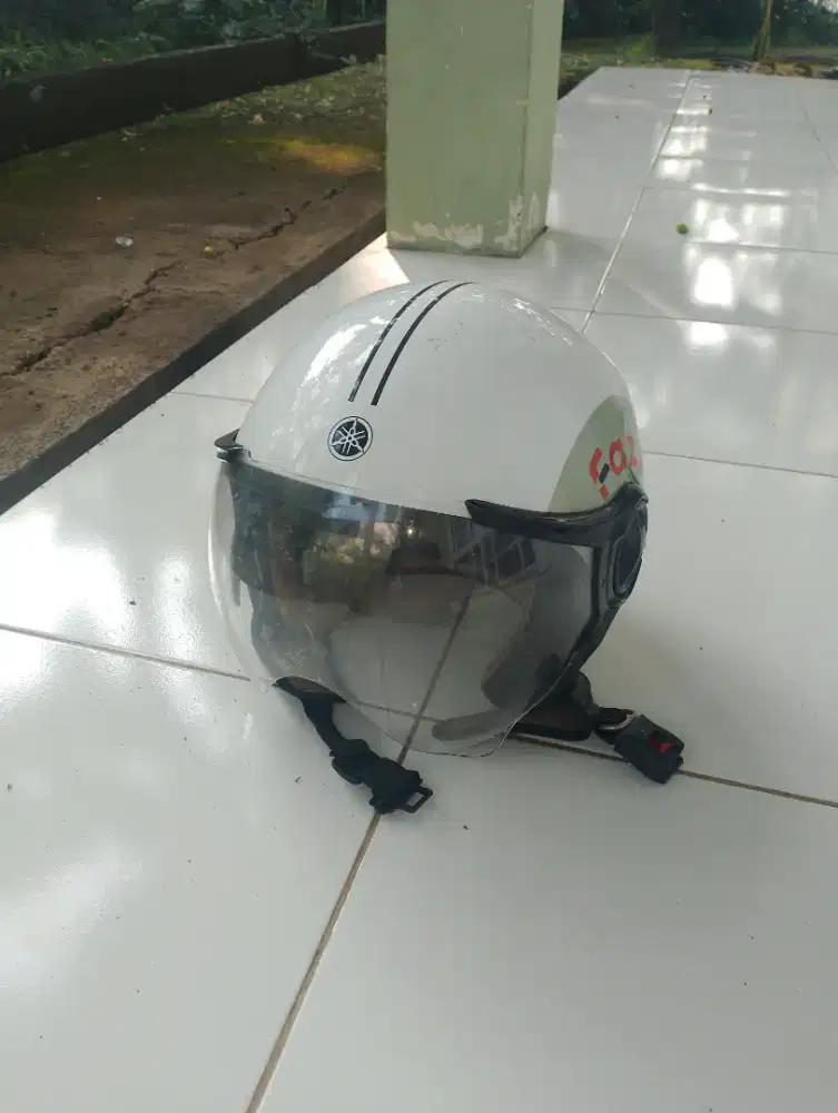 Helm Yamaha fazzio