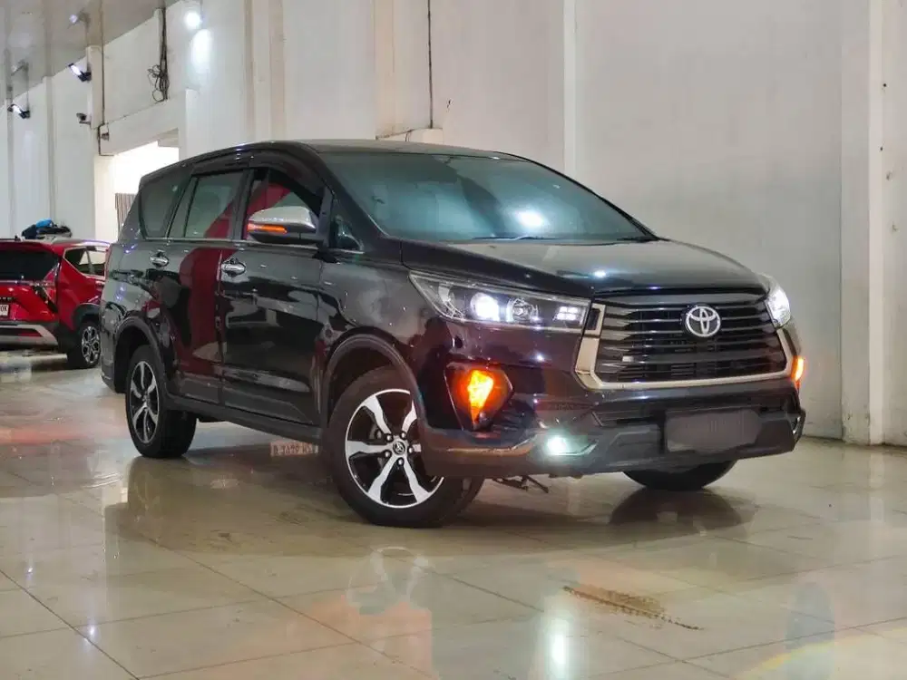 (DIESEL) TOYOTA INNOVA VENTURER 2.4 MATIC 2022..PAJAK JUNI 2027