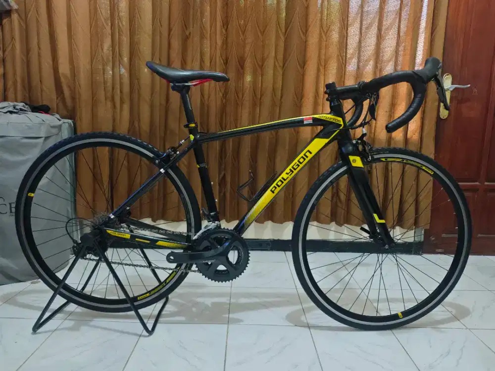 Sepeda Roadbike Polygon Strattos S3
Size S