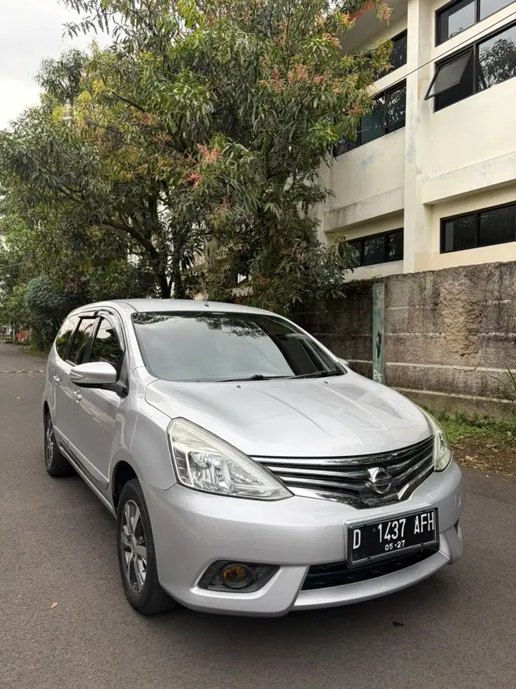 NISSAN GRAND LIVINA XV AT 2017