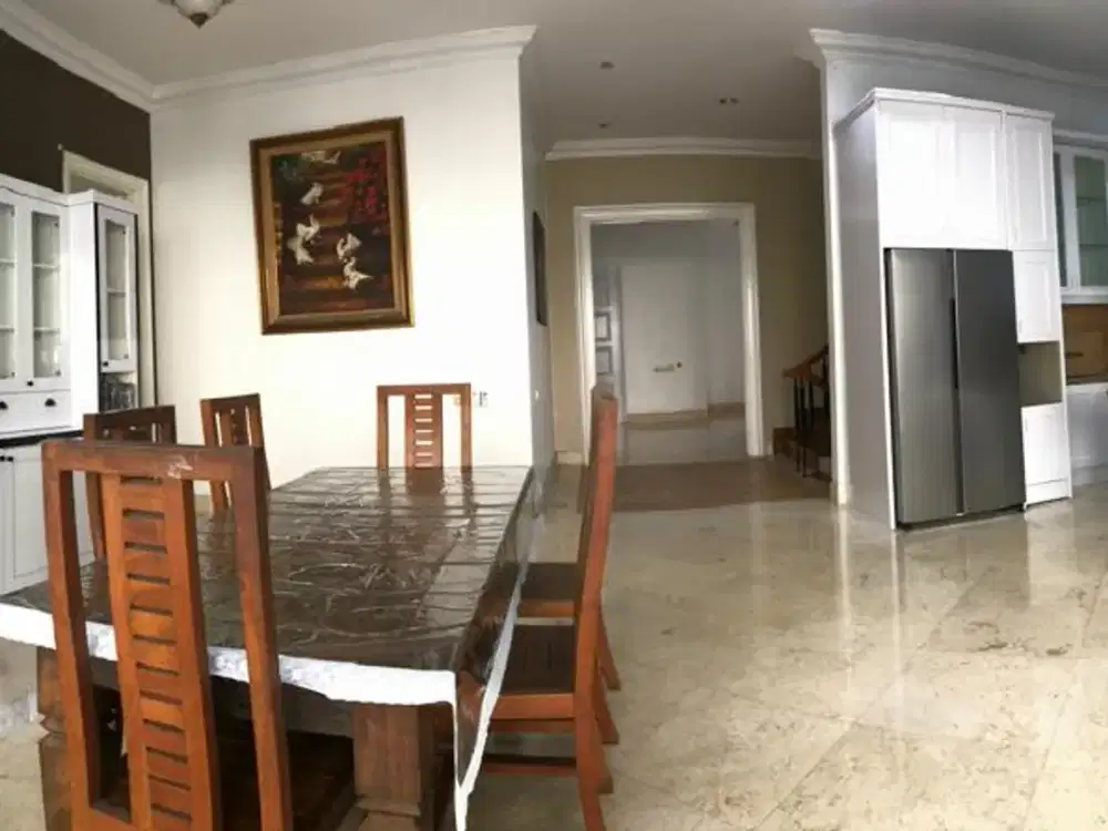 Rumah 5br Kemang Selatan, cocok u/ rumah dan kantor, parkir luas bebas banjir