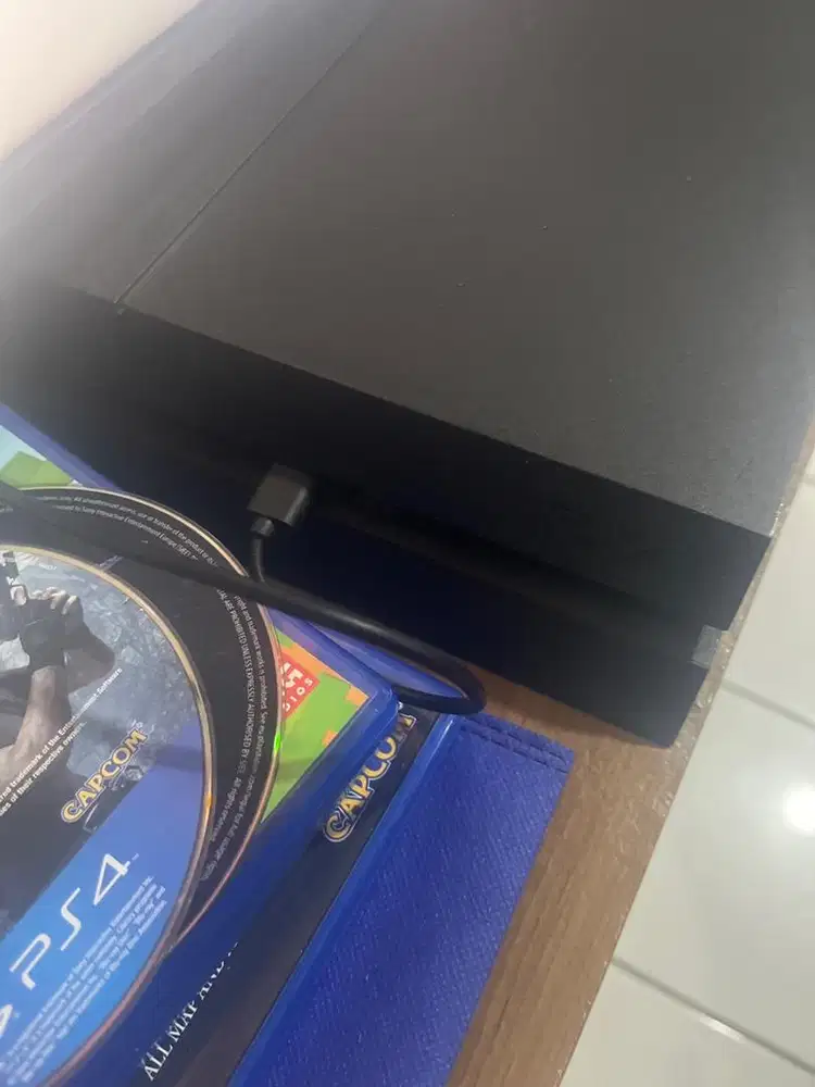 PLAY STATION PS 4