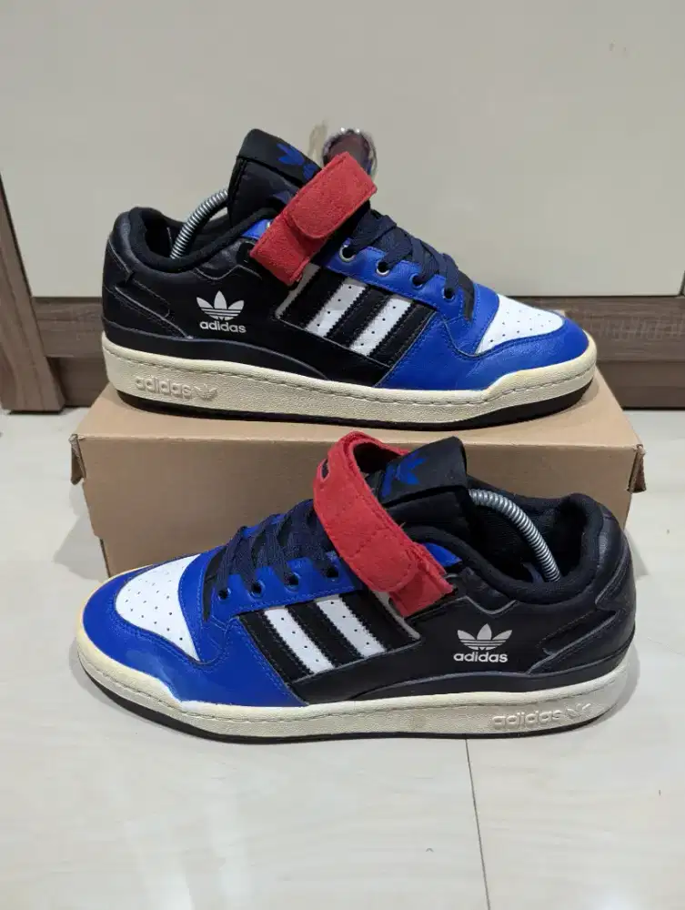 Sepatu Adidas forum low preloved size 43