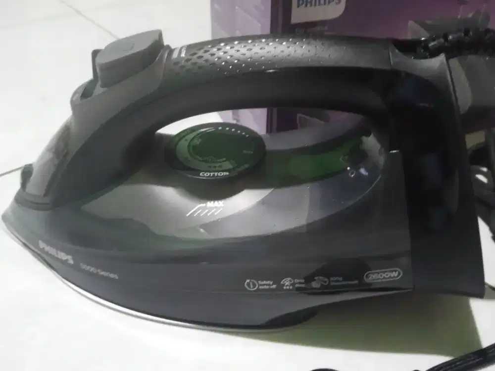 Di jual cepat Philips setrika uap