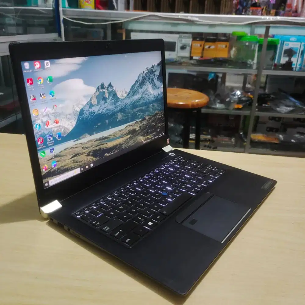 Laptop Toshiba X30D Intel Core i7 7th RAM 16/256 SSD Slim